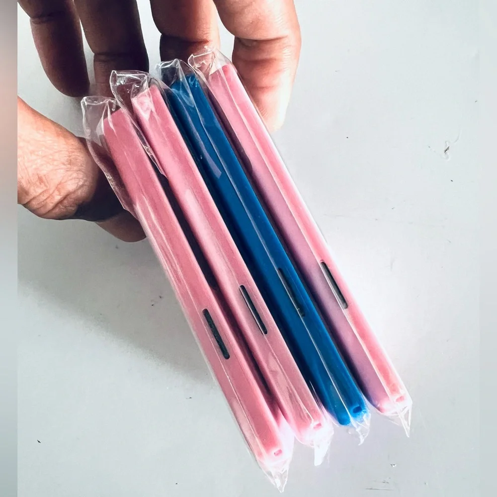 MP3 Pink / Blue Portable Audio Player With Comes USB Cord Only One For $20 - Picture 4 of 6